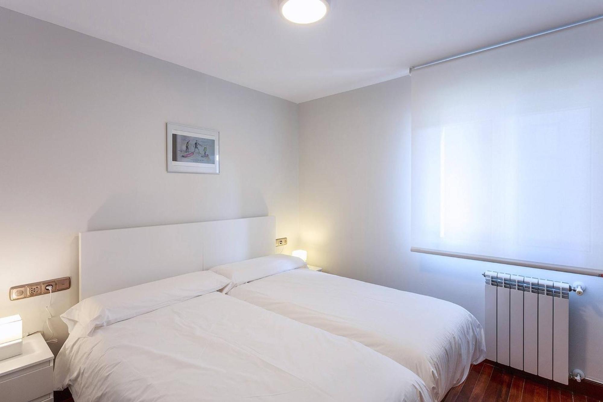 Earra - Casa Damatxo, Terraza, 1 Minuto A La Playa, Zona Tranquila Lägenhet Zarautz Exteriör bild